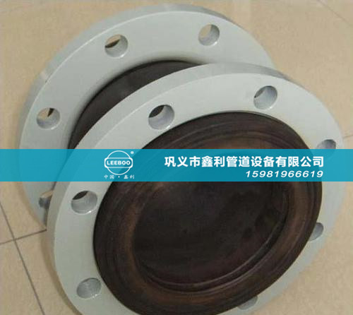 環(huán)境保護(hù)橡膠接頭起的作用是？