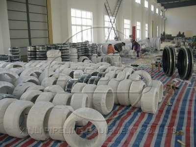 香港機(jī)場(chǎng)愉景灣<a href=http://www.xinligd.com target=_blank class=infotextkey>橡膠接頭</a>包裝車間